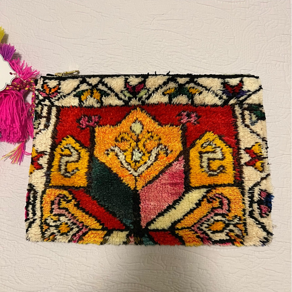 Anthropologie Soukie Modern Moroccan Rug Bag Vibrant Multicolor Clutch w/Tassels - Picture 4 of 7